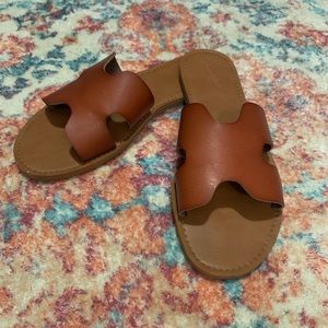 Leather sandals